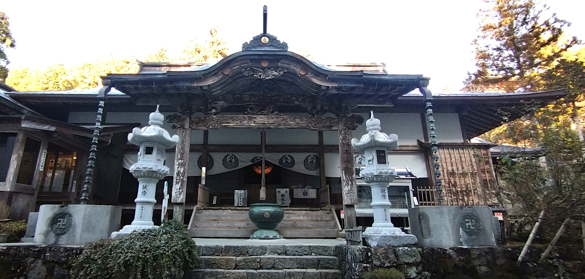 鶴林寺