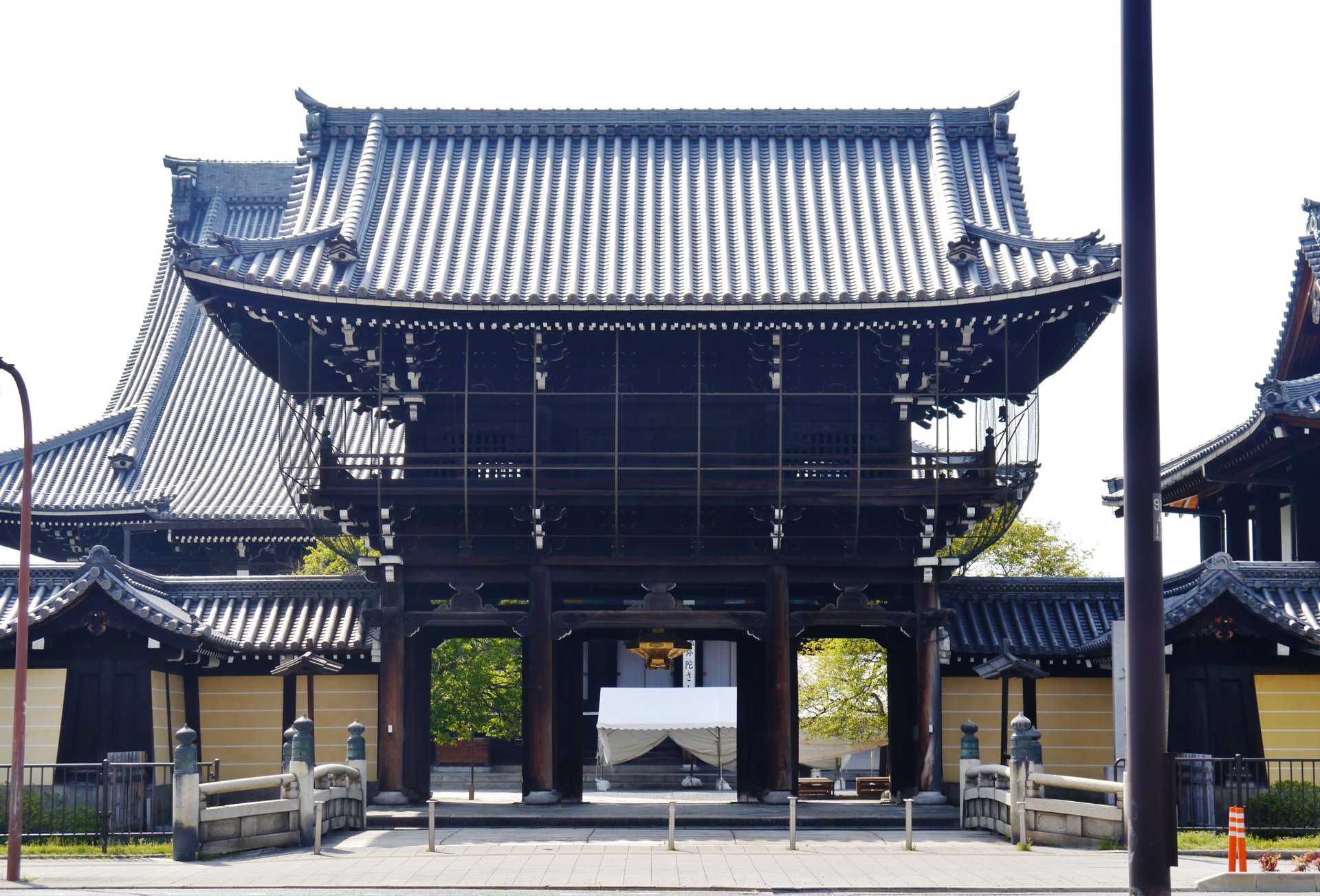 山門