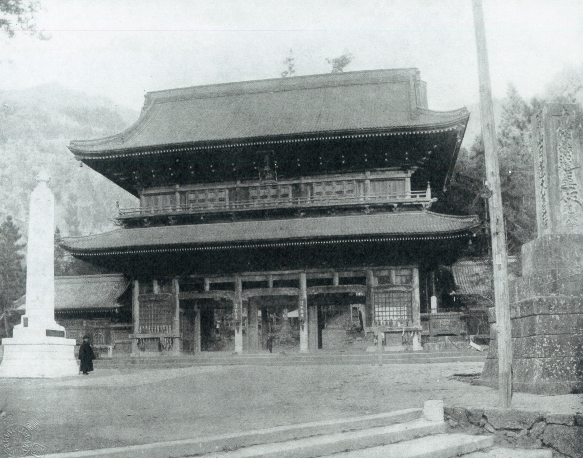 山門