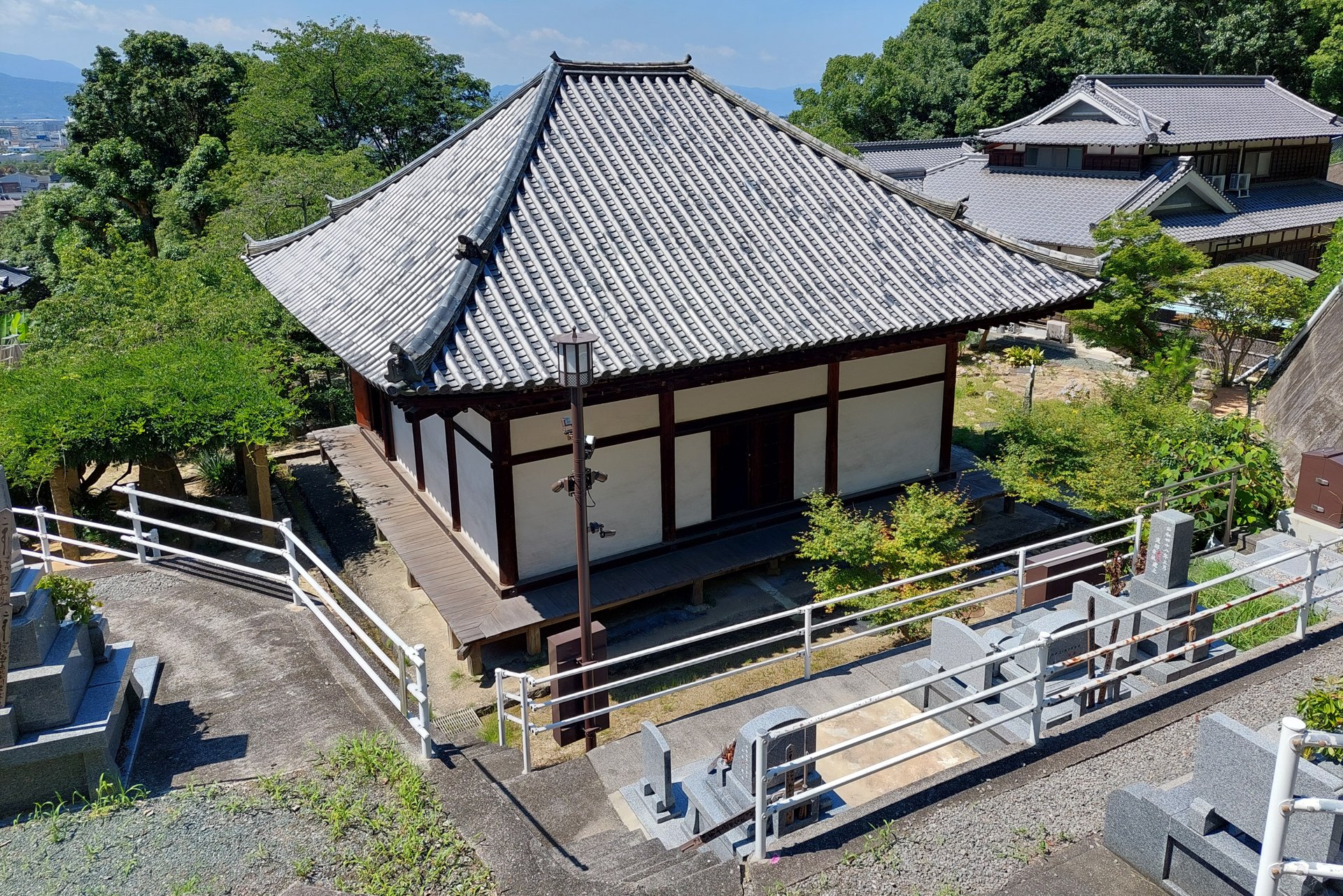 本堂