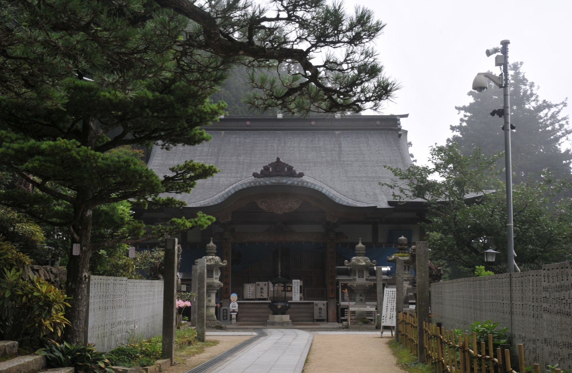 本堂