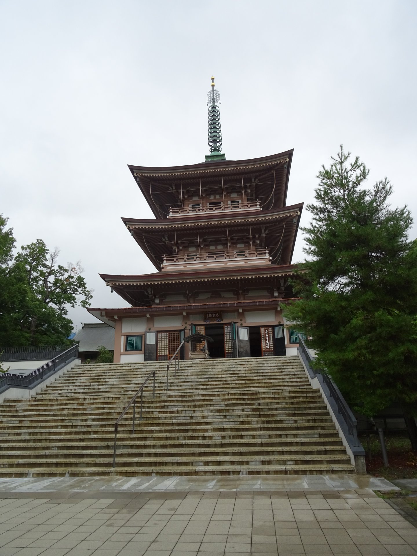 三重塔